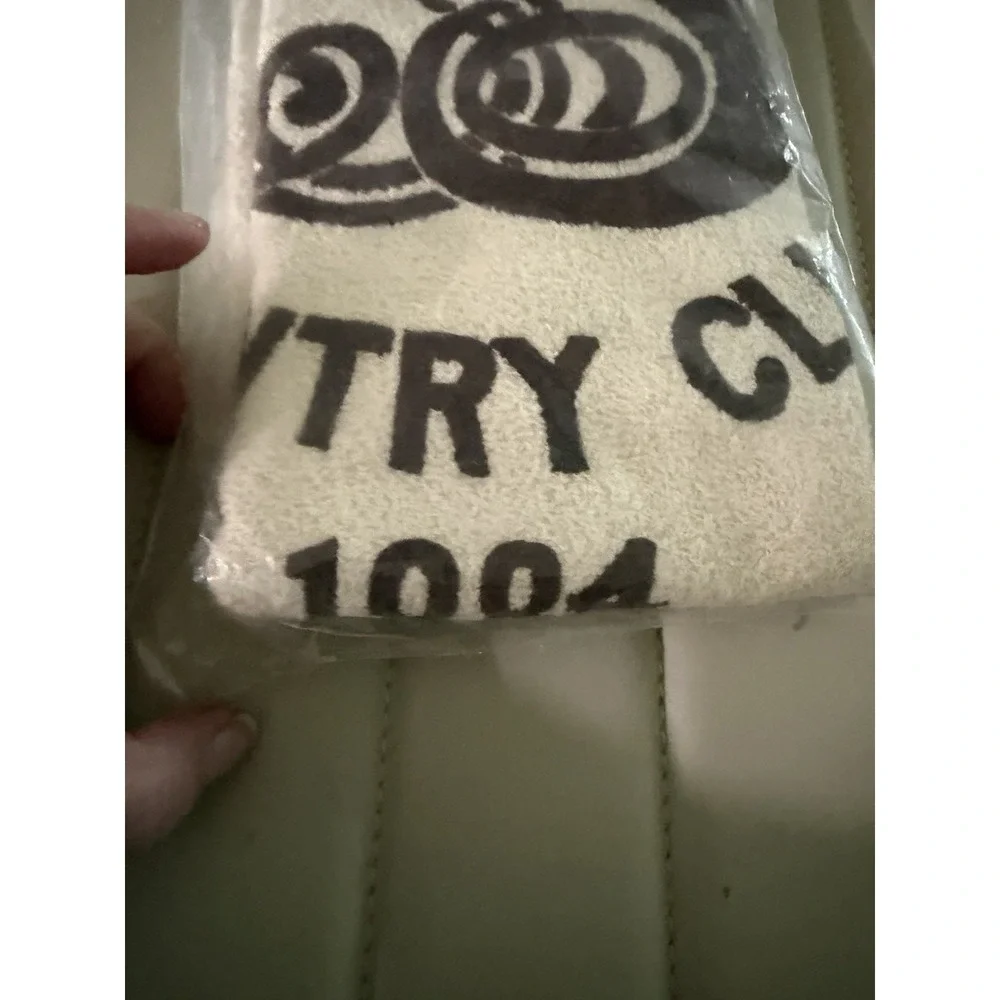 VTG 1984 Country Club Golf Towel New In Package Fast Shipping 16